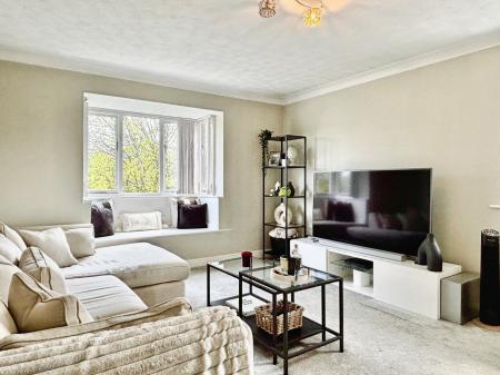 2 bedroom Flat for sale in Allingham Court, Newcastle upon Tyne, NE7