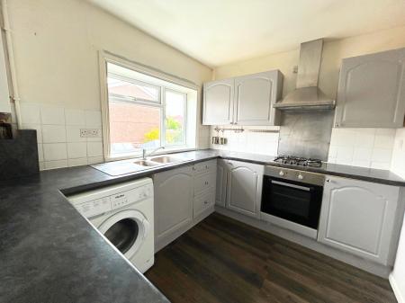 2 bedroom Flat to let in Ottringham Close, Dumpling Hall, Newcastle upon Tyne, NE15