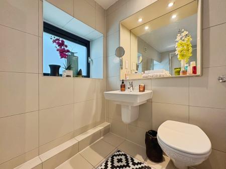 2 bedroom Town house for sale in Lime Square, City Centre, Newcastle upon Tyne, NE1