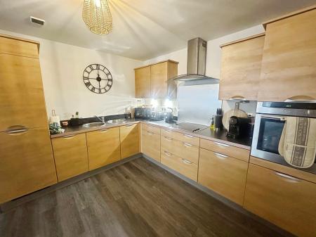 1 bedroom Flat for sale in Worsdell Drive, Gateshead, NE8