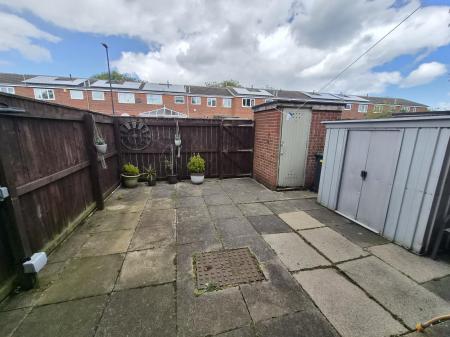 2 bedroom Terraced House to let in Chirton Hill Drive, North Shields, NE29