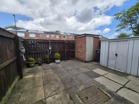 2 bedroom Terraced House to let in Chirton Hill Drive, North Shields, NE29