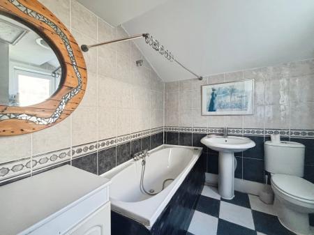2 bedroom Terraced House for sale in Derwent Gardens, Low Fell, Gateshead, NE9