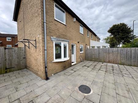 2 bedroom Terraced House to let in Dereham court, Blakelaw, Newcastle upon Tyne, NE5