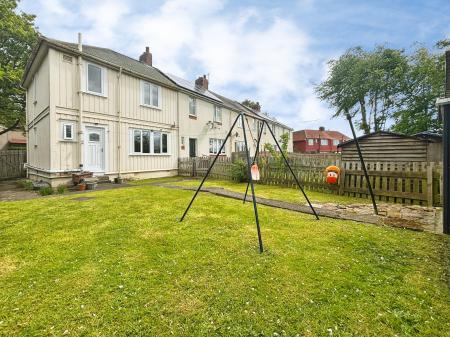 3 bedroom End of terrace house for sale in Cedar Road, Fenham, Newcastle upon Tyne, NE4