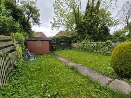 3 bedroom Terraced House to let in Lismore Place, Newcastle upon Tyne, NE15