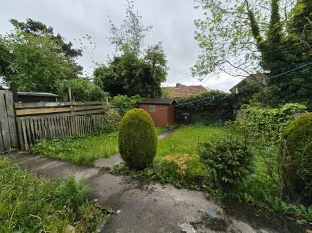 3 bedroom Terraced House to let in Lismore Place, Newcastle upon Tyne, NE15