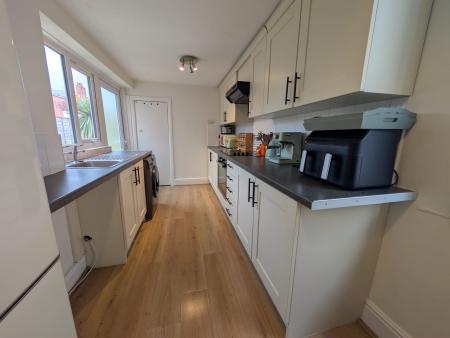 3 bedroom Semi-detached house to let in St George's Terrace, East Boldon, NE36