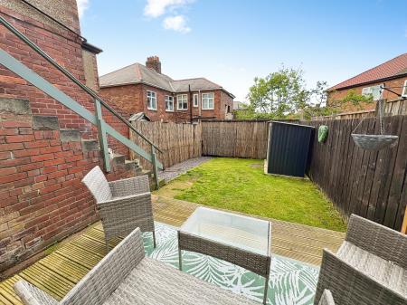 2 bedroom Flat for sale in Whickham View, Denton Burn, Newcastle upon Tyne, NE15