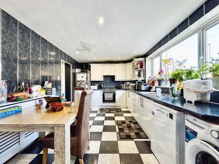 3 bedroom Terraced House for sale in Earsdon Terrace, West Allotment, Newcastle upon Tyne, NE27