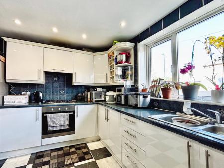 3 bedroom Terraced House for sale in Earsdon Terrace, West Allotment, Newcastle upon Tyne, NE27