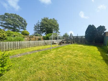 2 bedroom Terraced House for sale in The Quadrant, North Shields, North Shields, NE29
