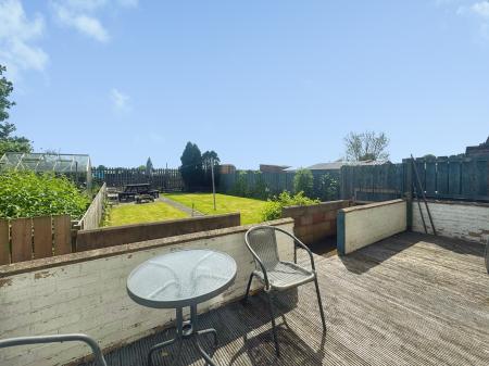 2 bedroom Terraced House for sale in The Quadrant, North Shields, North Shields, NE29