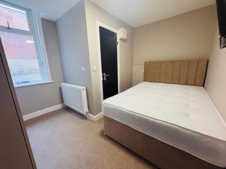 1 bedroom House of Multiple Occupation to let in Sunderland Road, Gateshead, NE8