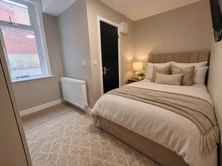 1 bedroom House of Multiple Occupation to let in Sunderland Road, Gateshead, NE8