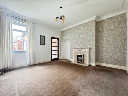 2 bedroom Flat for sale in Queen Alexandra Road, North Shields, North Shields, NE29