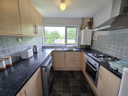 2 bedroom Flat to let in Longwood Close, Sunniside, Gateshead, NE16