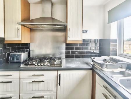 2 bedroom Flat for sale in Pennine Way, Longbenton, Newcastle upon Tyne, NE12