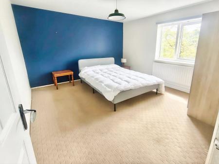 2 bedroom Flat for sale in Pennine Way, Longbenton, Newcastle upon Tyne, NE12