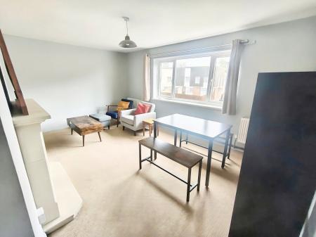 2 bedroom Flat for sale in Pennine Way, Longbenton, Newcastle upon Tyne, NE12