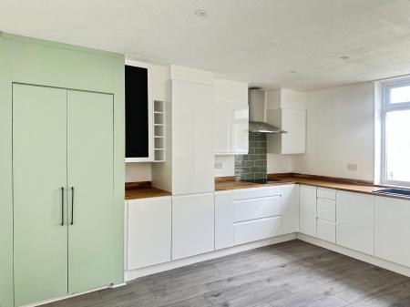 3 bedroom End of terrace house for sale in Links Green Walk, Gosforth, Newcastle upon Tyne, NE3