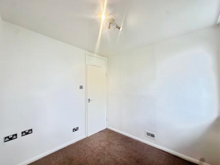 3 bedroom End of terrace house for sale in Links Green Walk, Gosforth, Newcastle upon Tyne, NE3