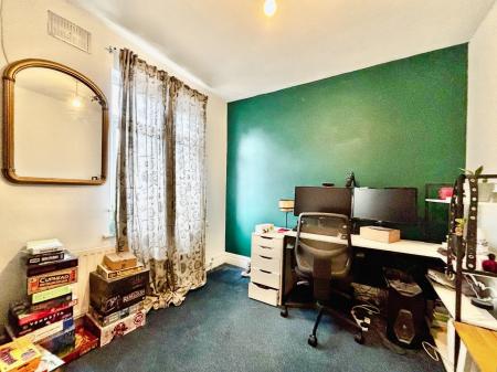 3 bedroom Flat for sale in Whitefield Terrace, Heaton, Newcastle upon Tyne, NE6