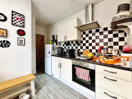 3 bedroom Flat for sale in Whitefield Terrace, Heaton, Newcastle upon Tyne, NE6