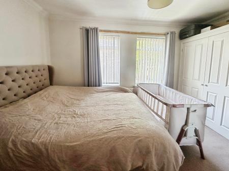 2 bedroom Terraced House for sale in Whickham View, Denton Burn, Newcastle upon Tyne, NE15