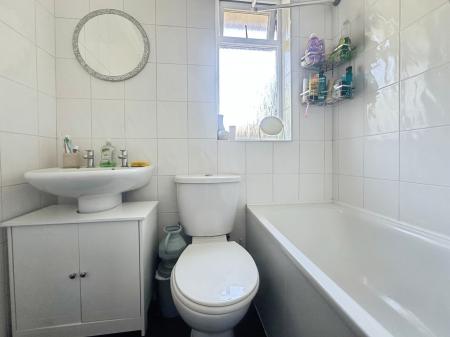 2 bedroom Terraced House for sale in Whickham View, Denton Burn, Newcastle upon Tyne, NE15