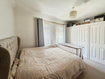 2 bedroom Terraced House for sale in Whickham View, Denton Burn, Newcastle upon Tyne, NE15