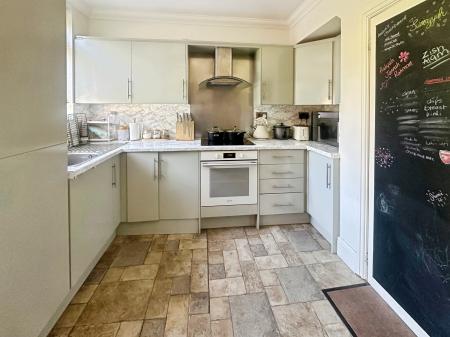 2 bedroom Terraced House for sale in Whickham View, Denton Burn, Newcastle upon Tyne, NE15