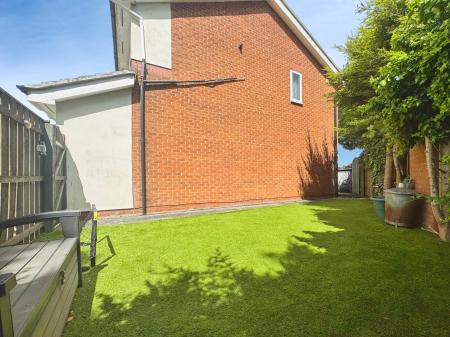 3 bedroom Terraced House for sale in Gardner Park, North Shields, North Shields, NE29