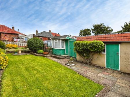 2 bedroom Semi-detached bungalow for sale in Debdon Gardens, Heaton, Newcastle upon Tyne, NE6