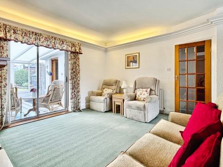 2 bedroom Semi-detached bungalow for sale in Debdon Gardens, Heaton, Newcastle upon Tyne, NE6