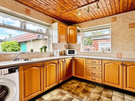 2 bedroom Semi-detached bungalow for sale in Debdon Gardens, Heaton, Newcastle upon Tyne, NE6