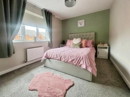 2 bedroom Terraced House for sale in Hensall Close, Newcastle upon Tyne, NE5