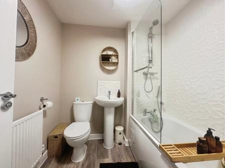 2 bedroom Terraced House for sale in Hensall Close, Newcastle upon Tyne, NE5