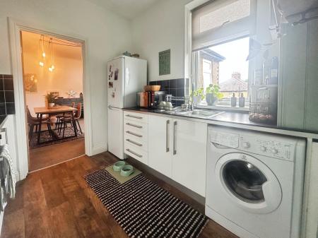 2 bedroom Flat for sale in Whickham View, Denton Burn, Newcastle upon Tyne, NE15