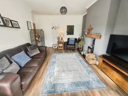2 bedroom Flat for sale in Whickham View, Denton Burn, Newcastle upon Tyne, NE15