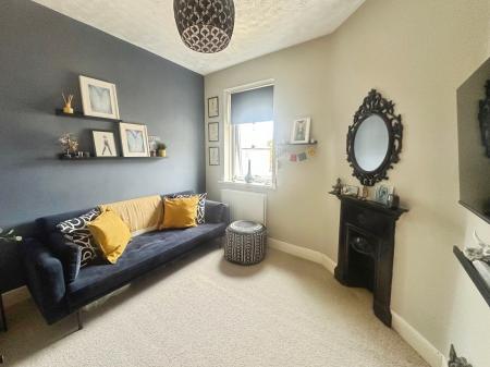 2 bedroom Flat for sale in Whickham View, Denton Burn, Newcastle upon Tyne, NE15