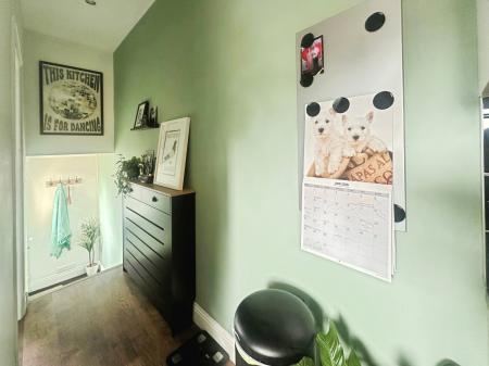2 bedroom Flat for sale in Whickham View, Denton Burn, Newcastle upon Tyne, NE15