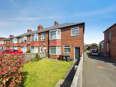2 bedroom Flat for sale in Brookland Terrace, North Shields, North Shields, NE29