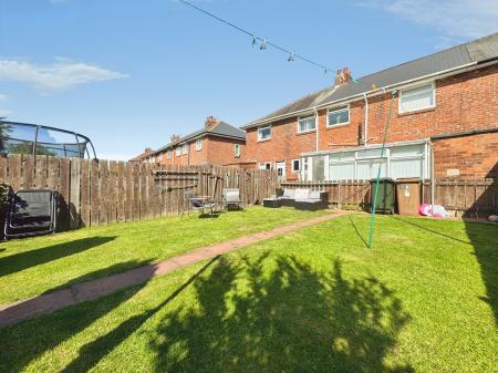 2 bedroom Terraced House for sale in The Quadrant, North Shields, North Shields, NE29