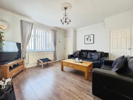 2 bedroom Terraced House for sale in The Quadrant, North Shields, North Shields, NE29