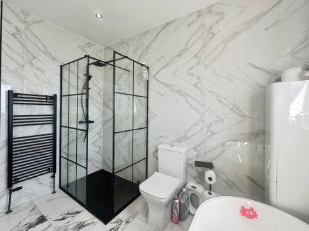 6 bedroom Terraced House for sale in Gretna Road, Denton Burn, Newcastle upon Tyne, NE15