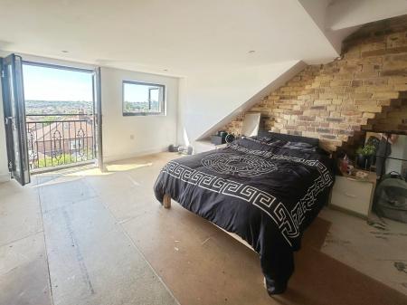 6 bedroom Terraced House for sale in Gretna Road, Denton Burn, Newcastle upon Tyne, NE15