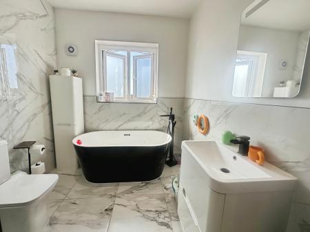 6 bedroom Terraced House for sale in Gretna Road, Denton Burn, Newcastle upon Tyne, NE15
