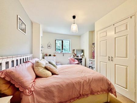 2 bedroom Flat for sale in Williams Park, Benton, Newcastle upon Tyne, NE12