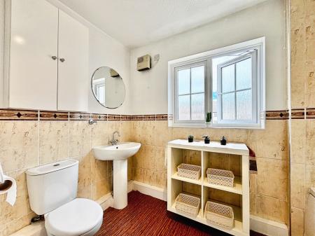 1 bedroom Flat for sale in Rowes Mews, St Peters Basin, Newcastle upon Tyne, NE6